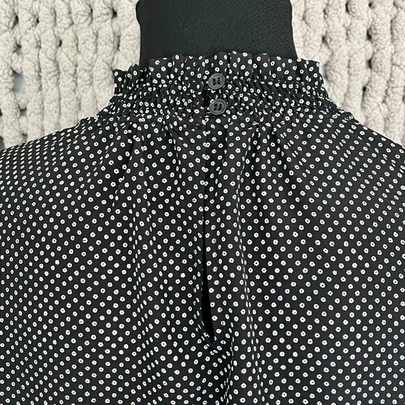 Vintage Inspired Pleione Black & White Polka Dot Ruffle Blouse Size Medium - Picture 9 of 12